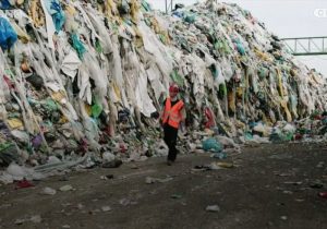 ВЕСЬ ОДЯГ НА ПЕРЕРОБКУ! | Про розумне споживання