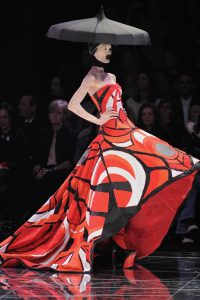 ALEXANDER MCQUEEN | Мовчазний геній та хуліган британскої моди