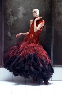 ALEXANDER MCQUEEN | Мовчазний геній та хуліган британскої моди